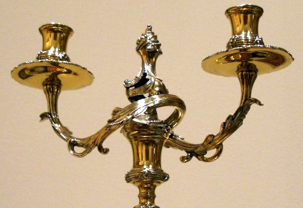 CandleHolder